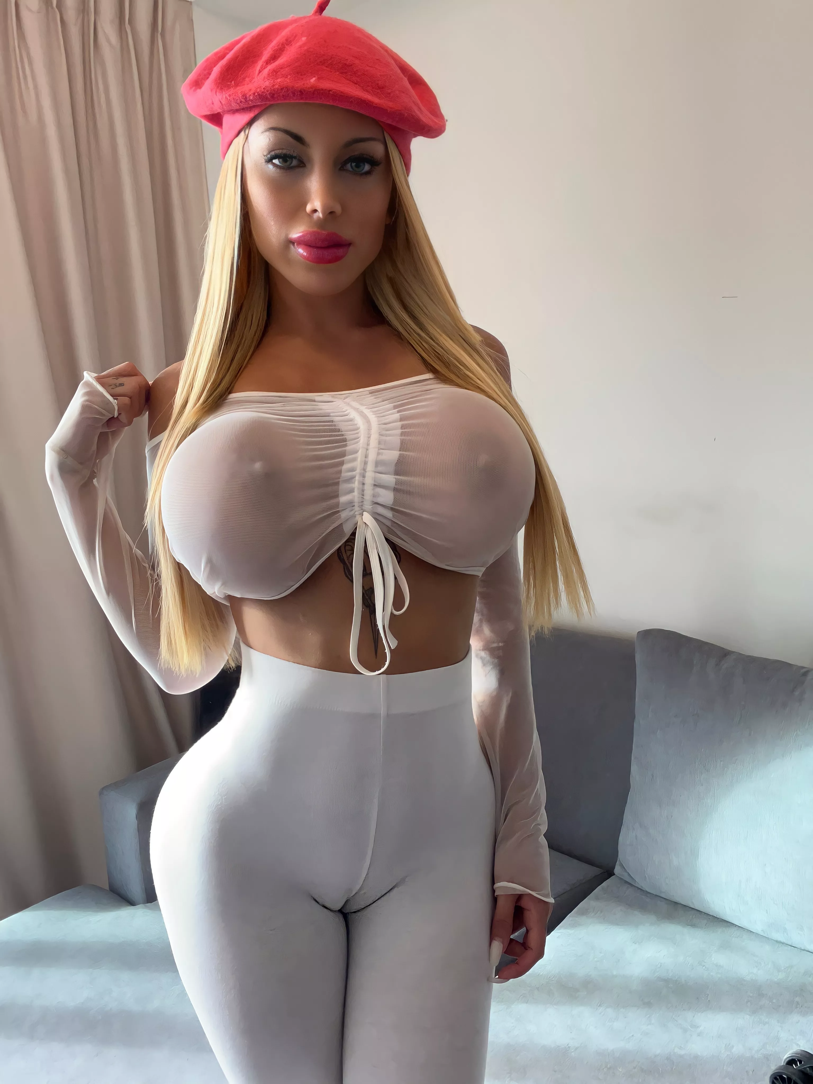 What a great hat posted by BimboSimp