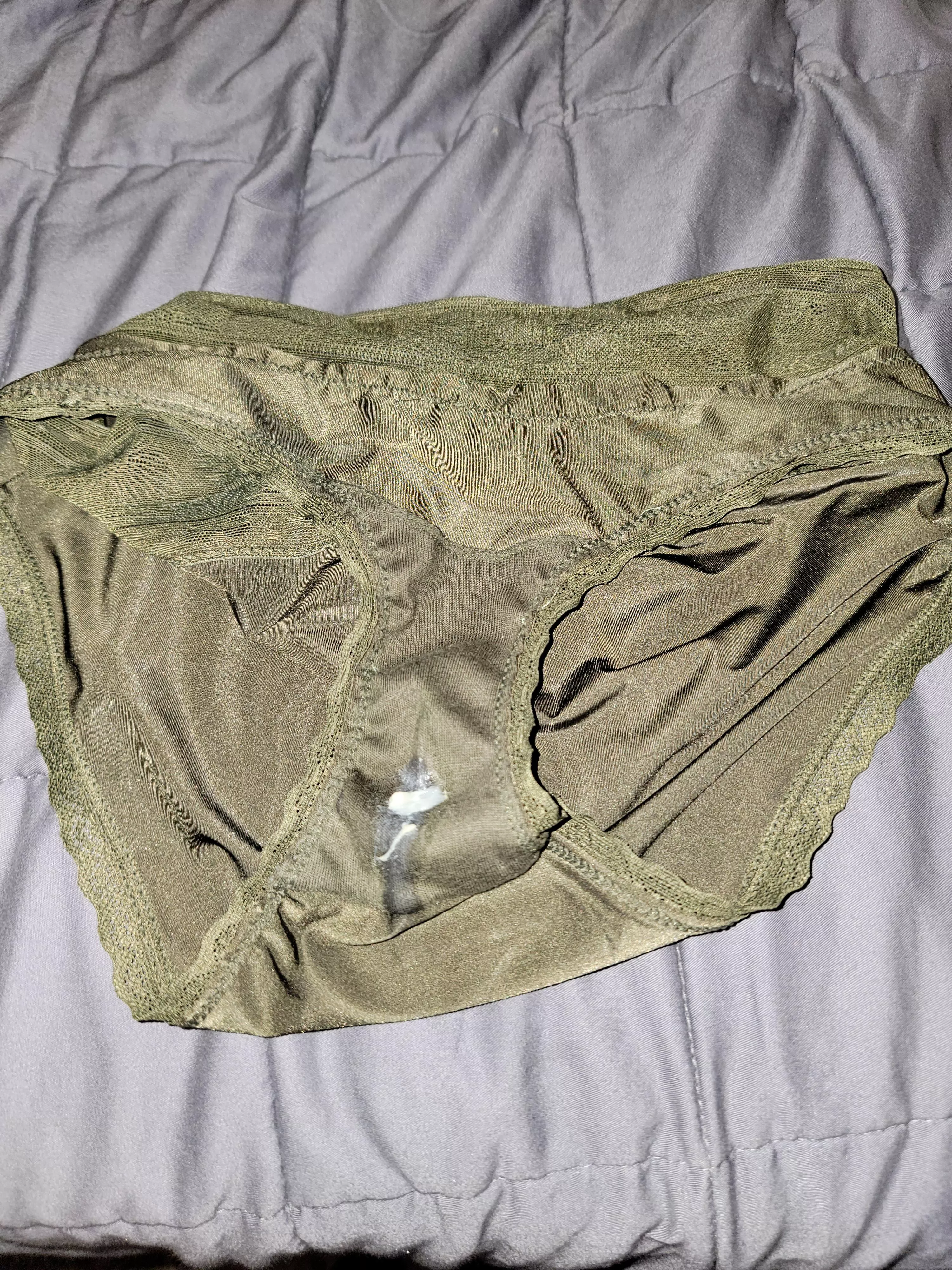 What a great way to break in my new panties posted by G0ddessm0mmy