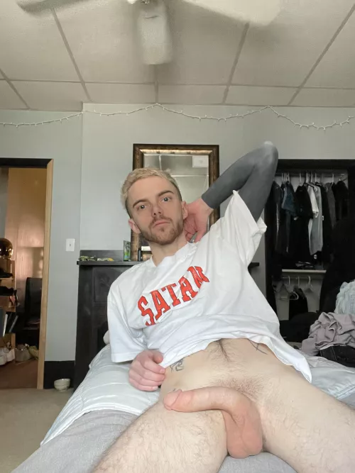 What are we doing with our extra hour of daylight? by socialdistancethis