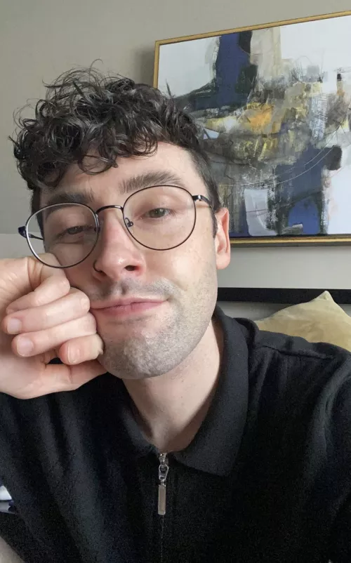 What are we playing today besties? by wolfinthedaylight