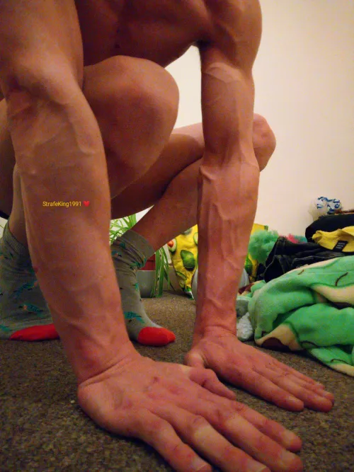 What are you doing down there? 🤭🤗😉💗 by StrafeKing1991