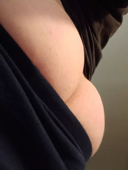 What are you looking at? by afraidotoast