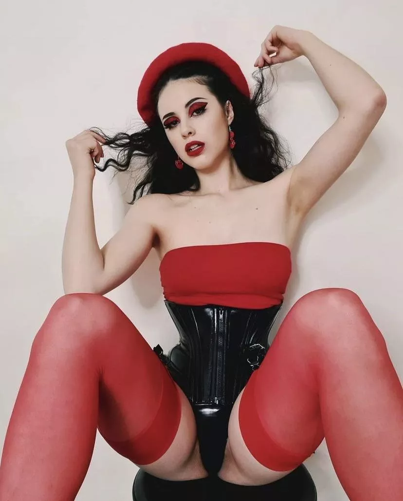 What are you looking at ?👅 Get down on your knees and worship me you worthless bitch 😈😈 posted by Goddesskathie34