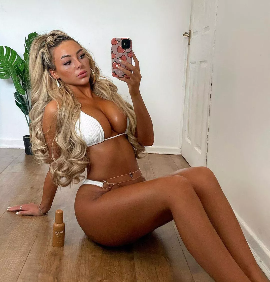 what catches your eye posted by daddysfeedslut