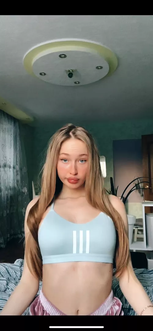 WHAT DO U THINK ABOUT HAVE SOME FUN WITH ME?😈😇💦 by Mia_Reina