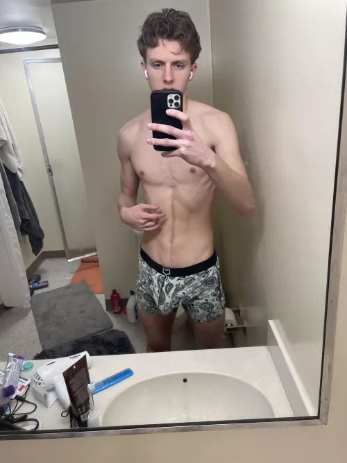 What do u think of my bulge? by ChildhoodNo8165