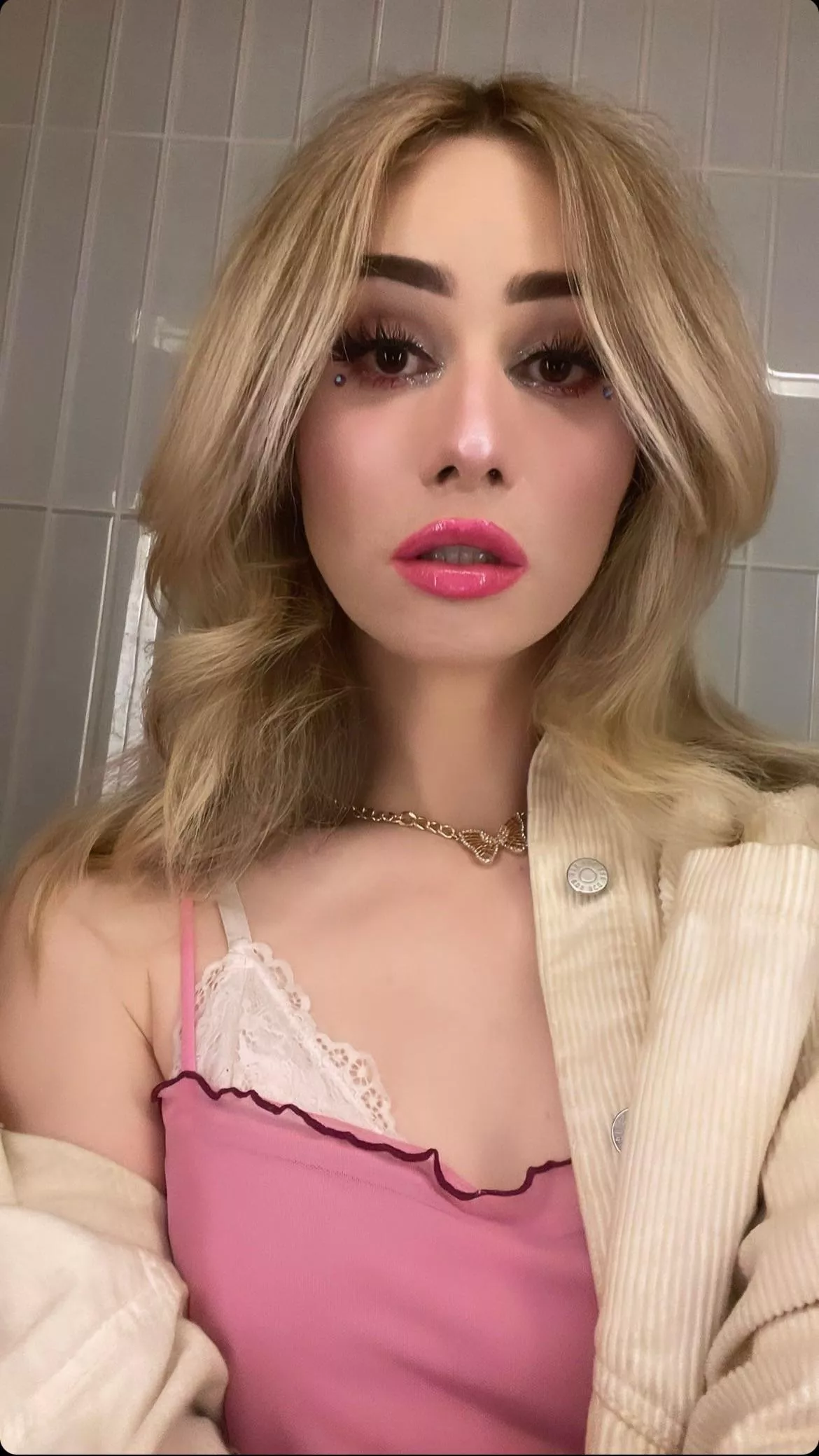 What do we think? Should I make my lips bigger?? 🥺 posted by harpersinclare