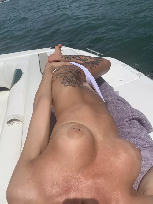 What do you all think of this pic by lusciousbanana