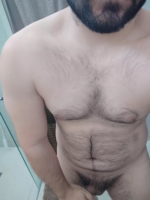 What do you guys think? Should I keep growing? by garatea