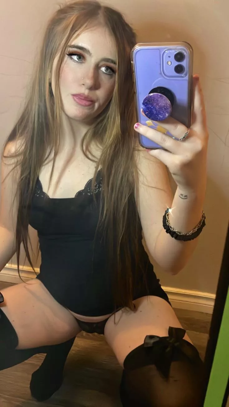 What do you think a naughty girl like me can do for your dick 😉 FREE 1 month subscription 🔞💦 link in comments posted by Haleboo1