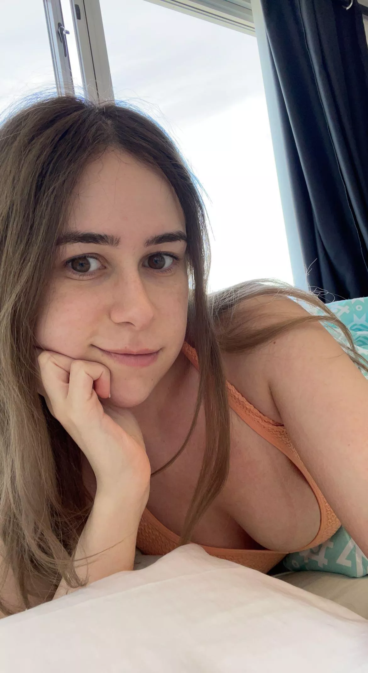 What do you think about my frex? Sexy? [22F] posted by _sandpaperscissors_