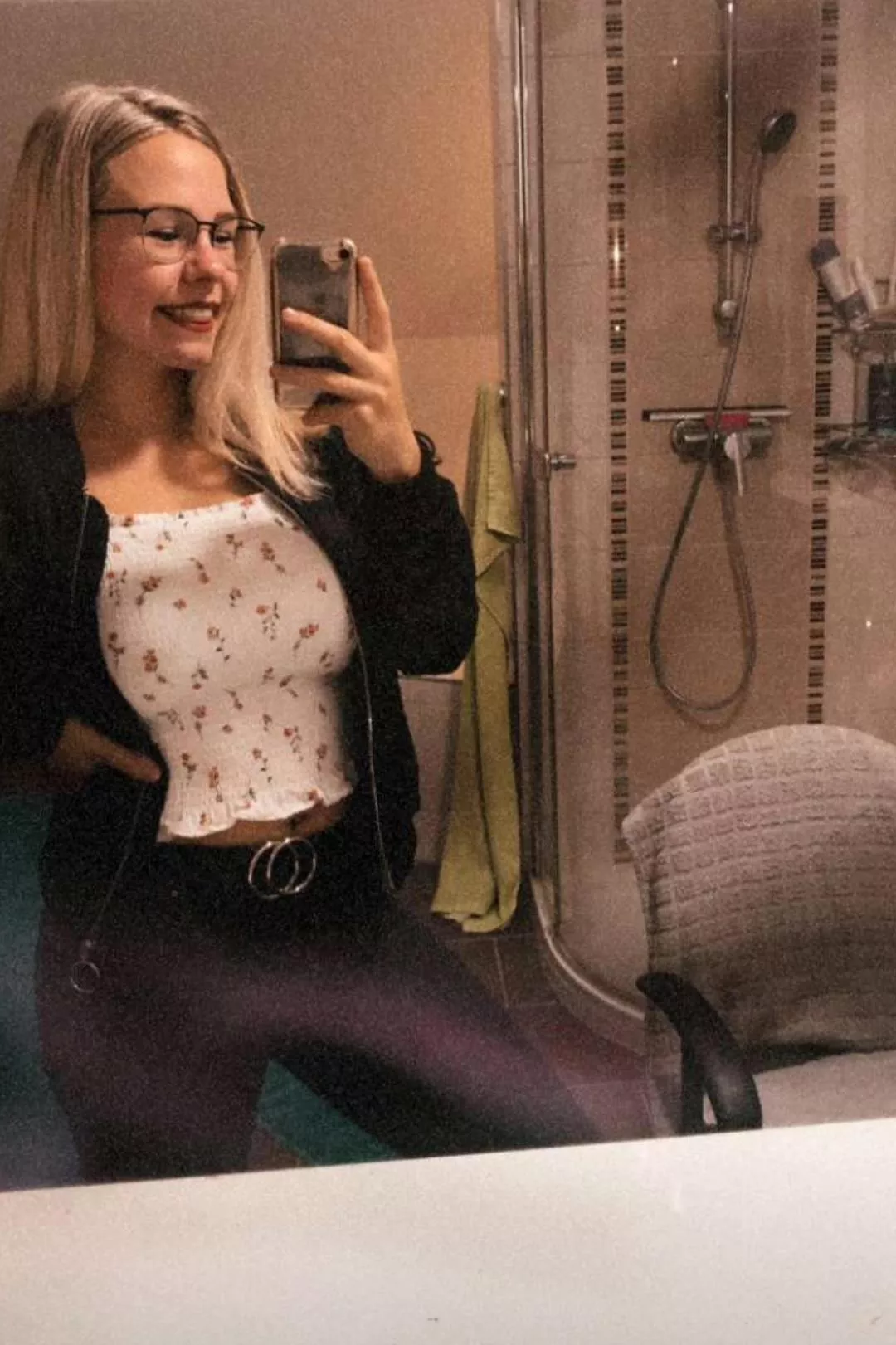 What do you think? Am i 🔥? posted by __niciisancz_