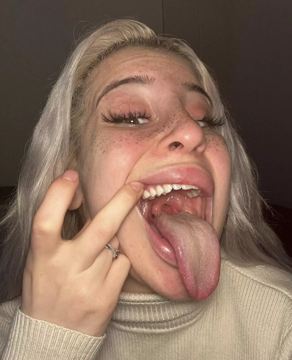 What do you think ? I'm new posted by tonguequeen1