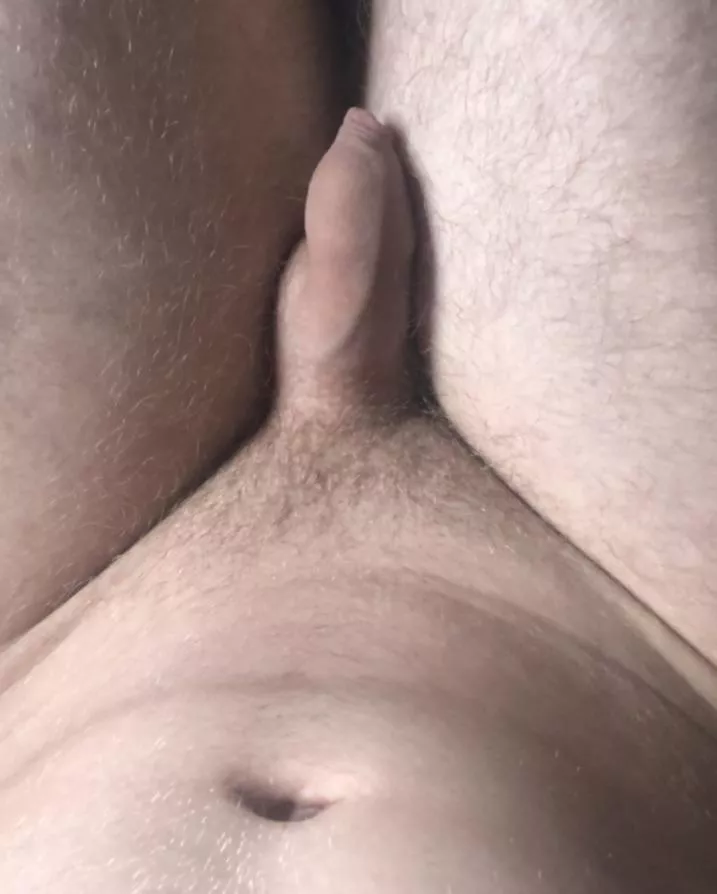 what do you think of my little thing🥺 posted by sluttyboy551