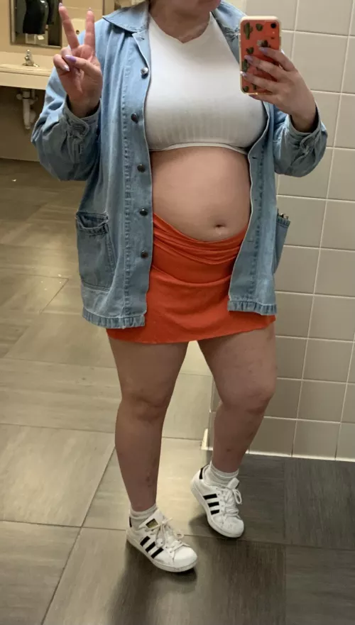 what do you think of my outfit today? i think it could be filled out better by bigbellyblonde