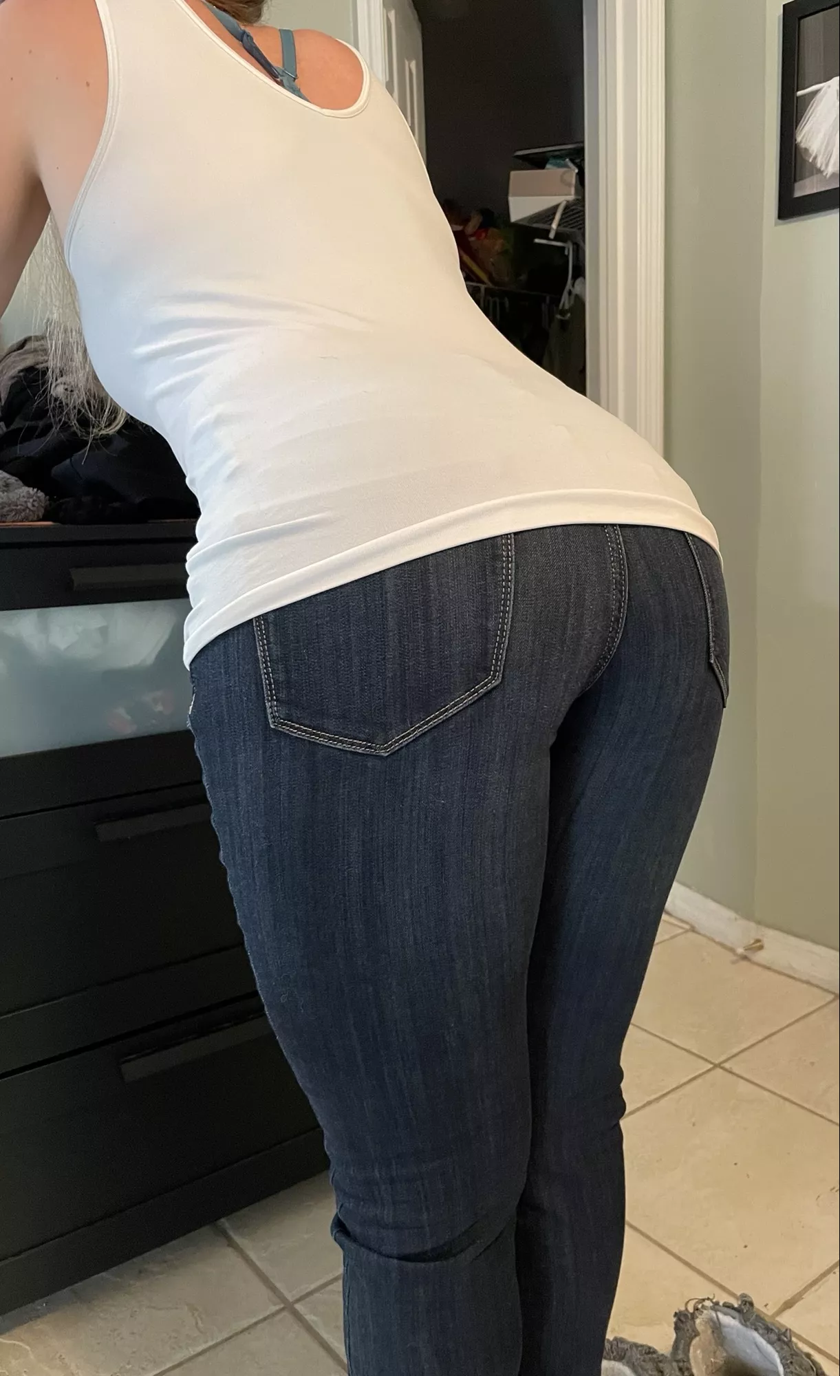 What do you think of my wife’s ass? posted by nulltxt