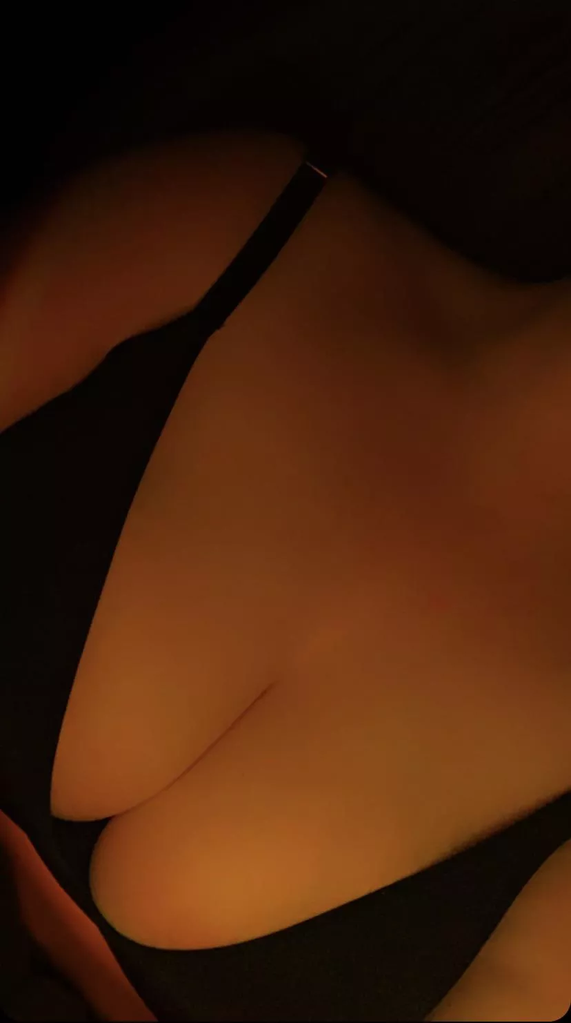 What do you think? 🙈 posted by CherryJade2022