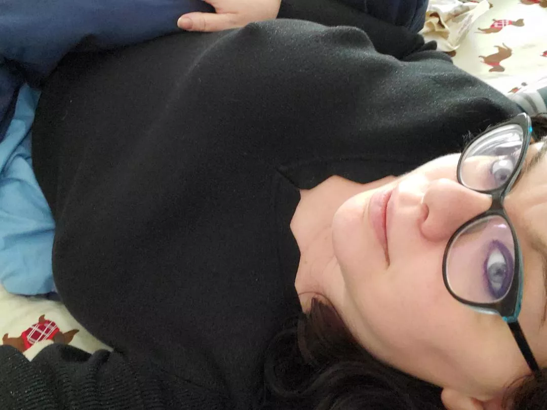 What I Look Like Browsing Reddit posted by ILoveHotGayMen