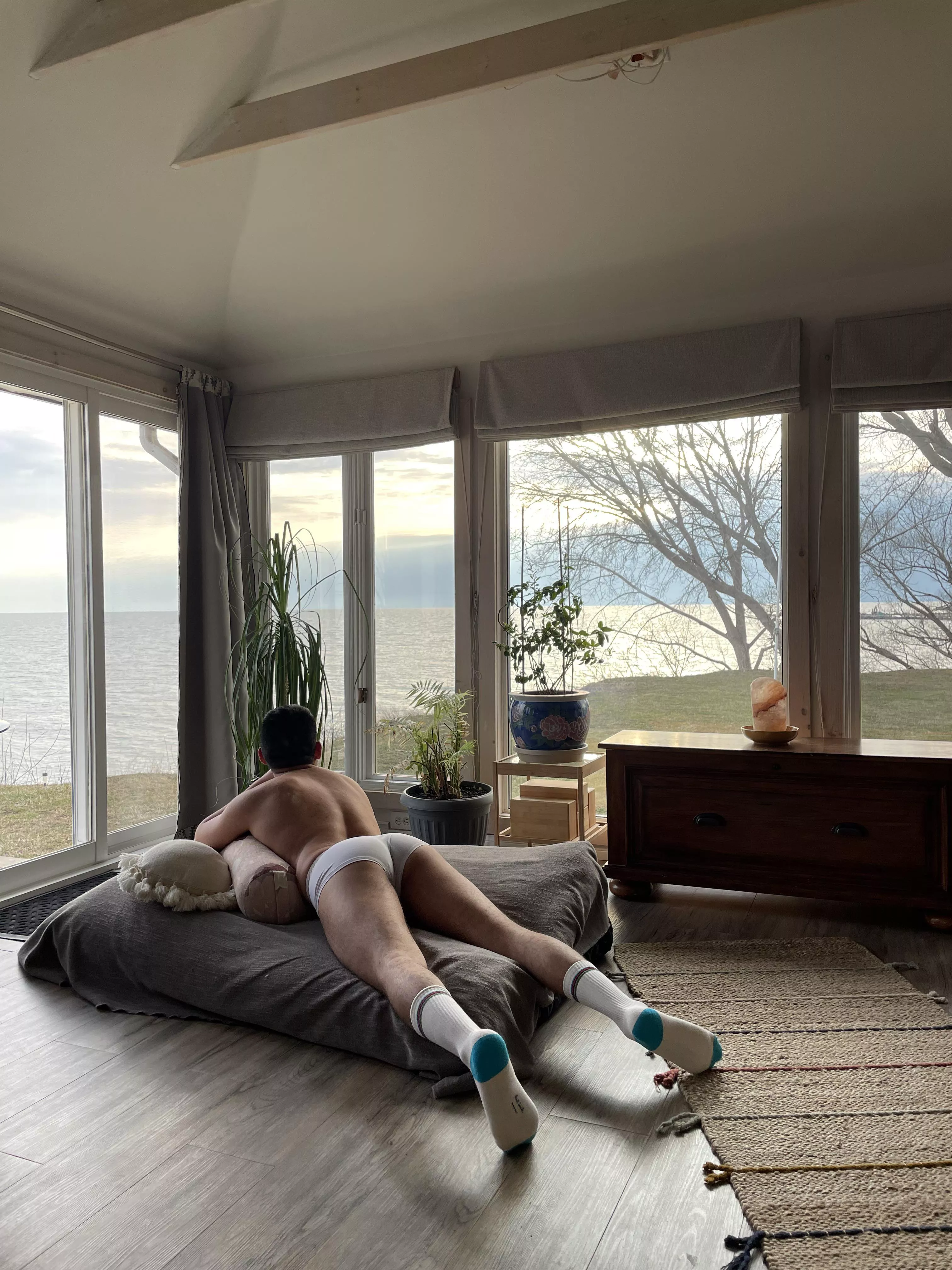 What I mean when I say come cuddle posted by MedStudent1997