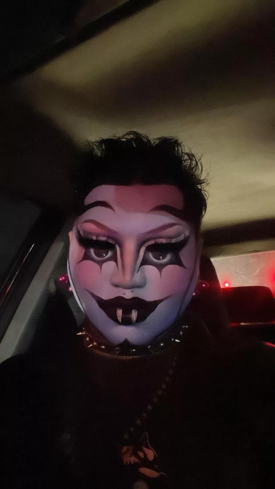 What is this giving? posted by niabos99