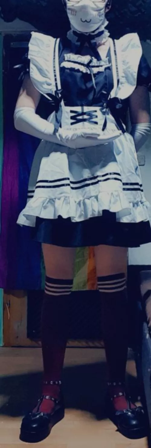 What should i serve u UwU by Femboy_UwU_uWu