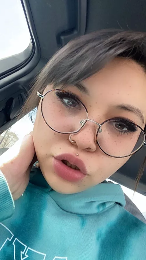 What should these lips be wrapped around? by t33n3r