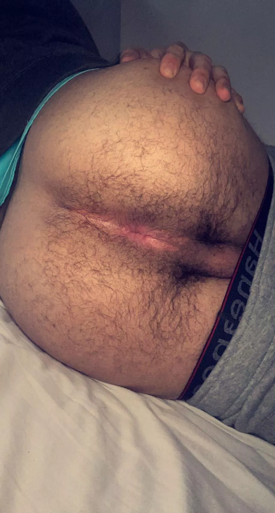 What would u do if u woke up to this ?😏 posted by Sweatyhunk