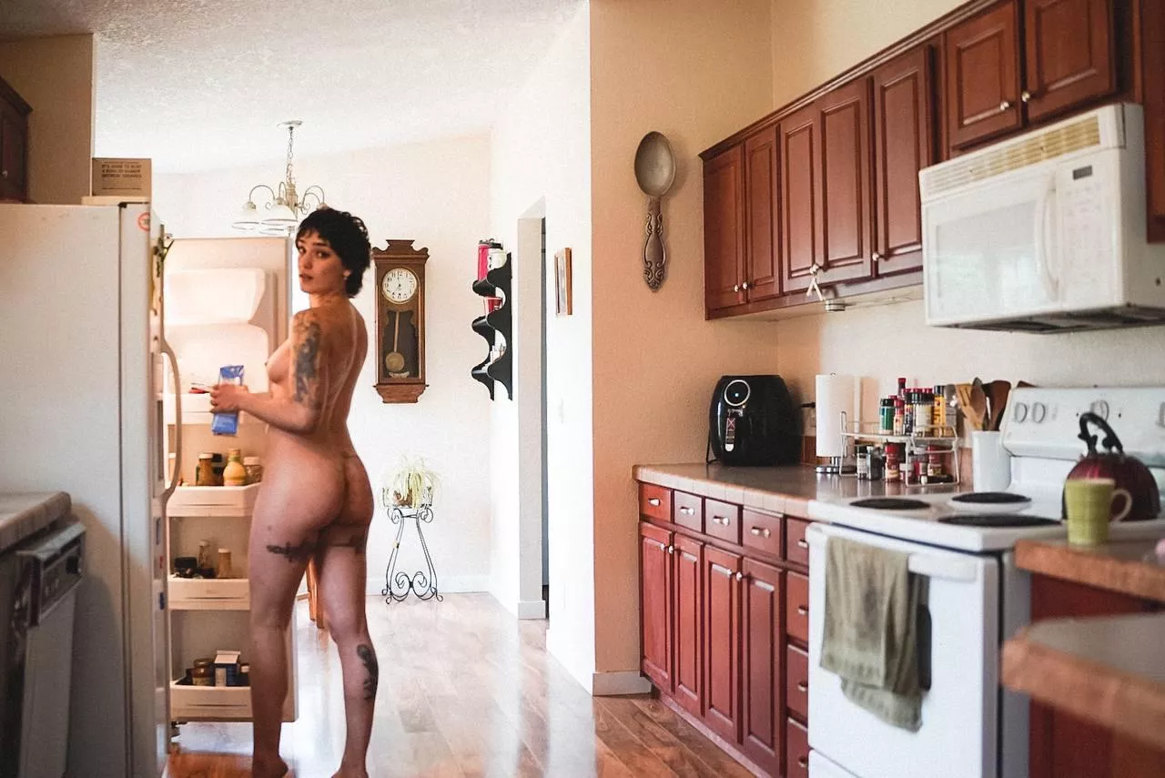 What would you do if you saw me in your kitchen? posted by murdocjgdd