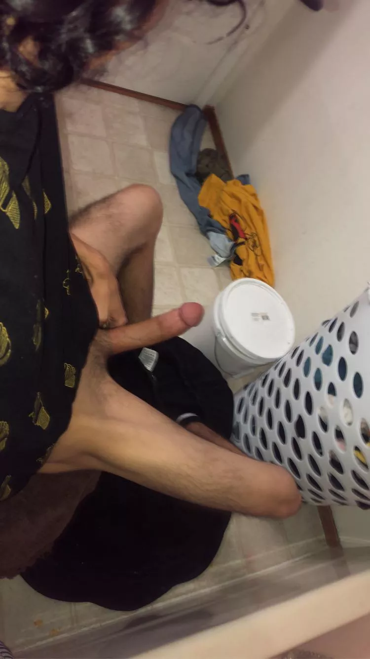 What Would You Do If You Saw This? posted by Bigvic1738