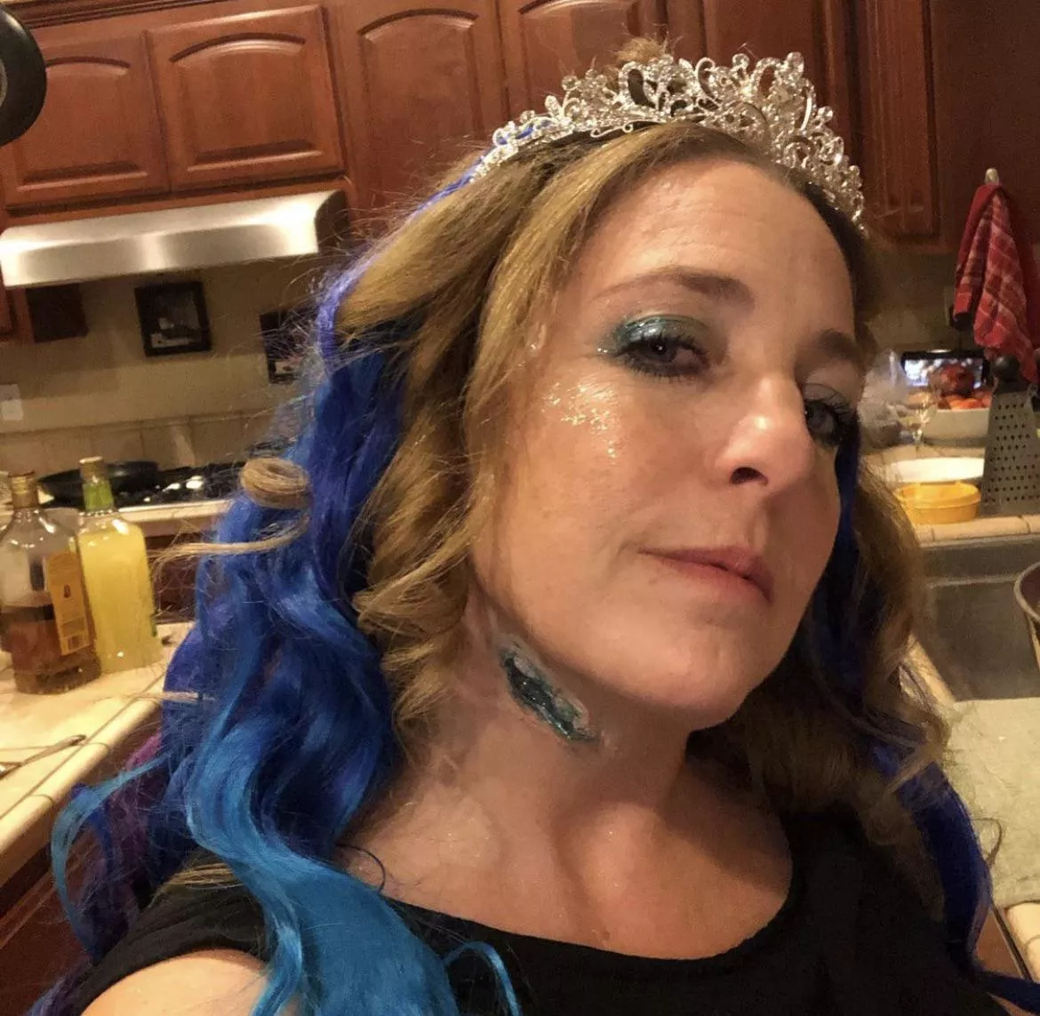 What would you do to my 42 year old mom? posted by Frank__Tulpi