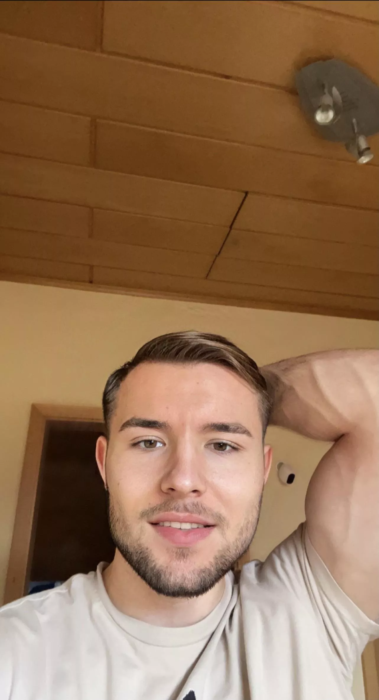 What would you do with my face ? [21] posted by blondboyjan