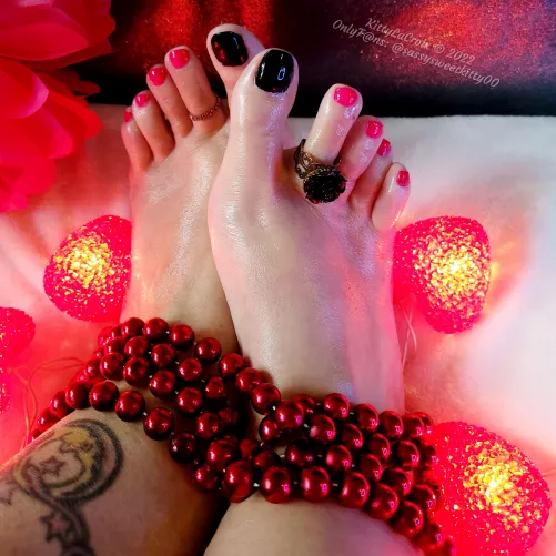 What would you do with my size 11 feet? by Kitty_LaCroix00