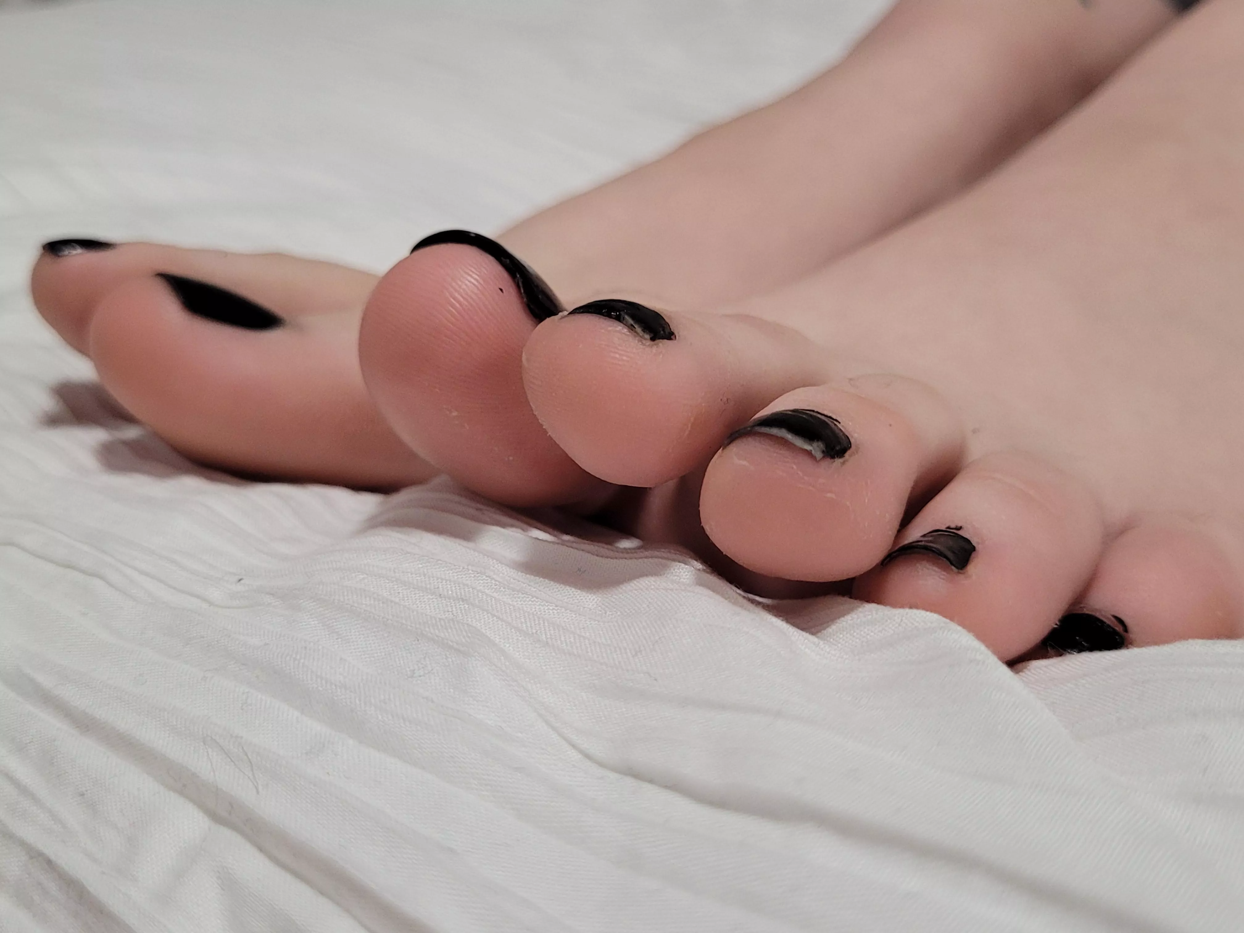 What would you do? posted by LeonaRose_X