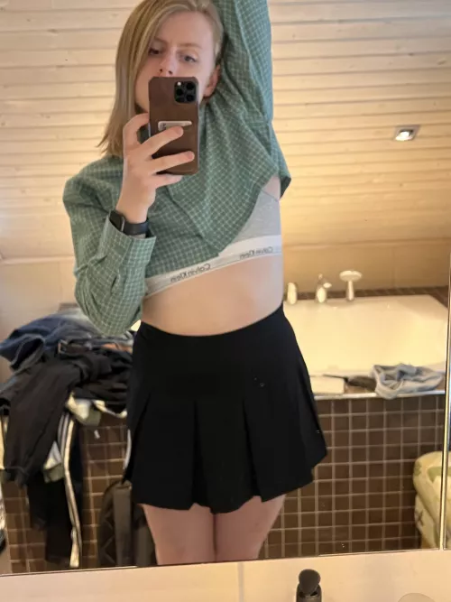 What you looking at? by MeMePotatoBoy