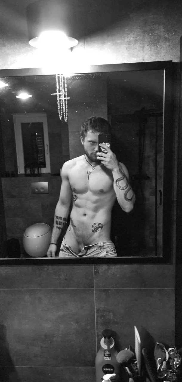 what you think about me? 🥵🥵 posted by kalamigaa