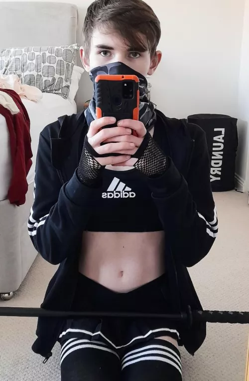 Whatcha think of the tummy? 😁 by cherry__boi__