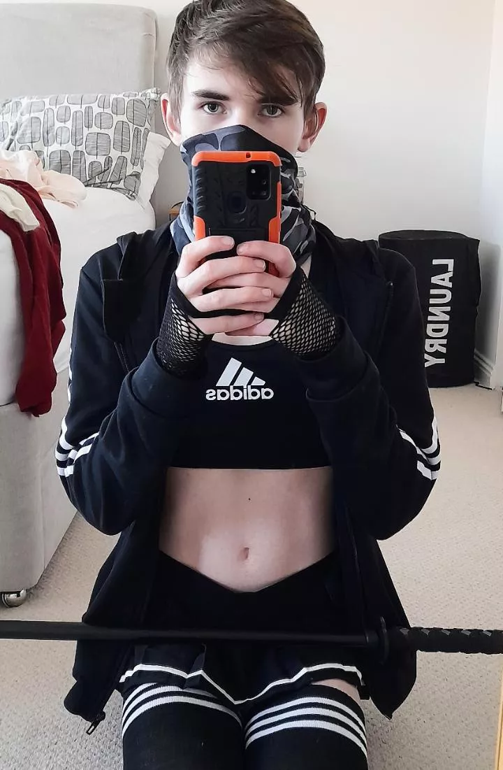 Whatcha think of the tummy? 😁 posted by cherry__boi__