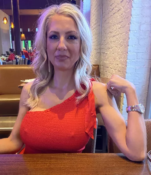 Whatcha thinking? by stacystrings