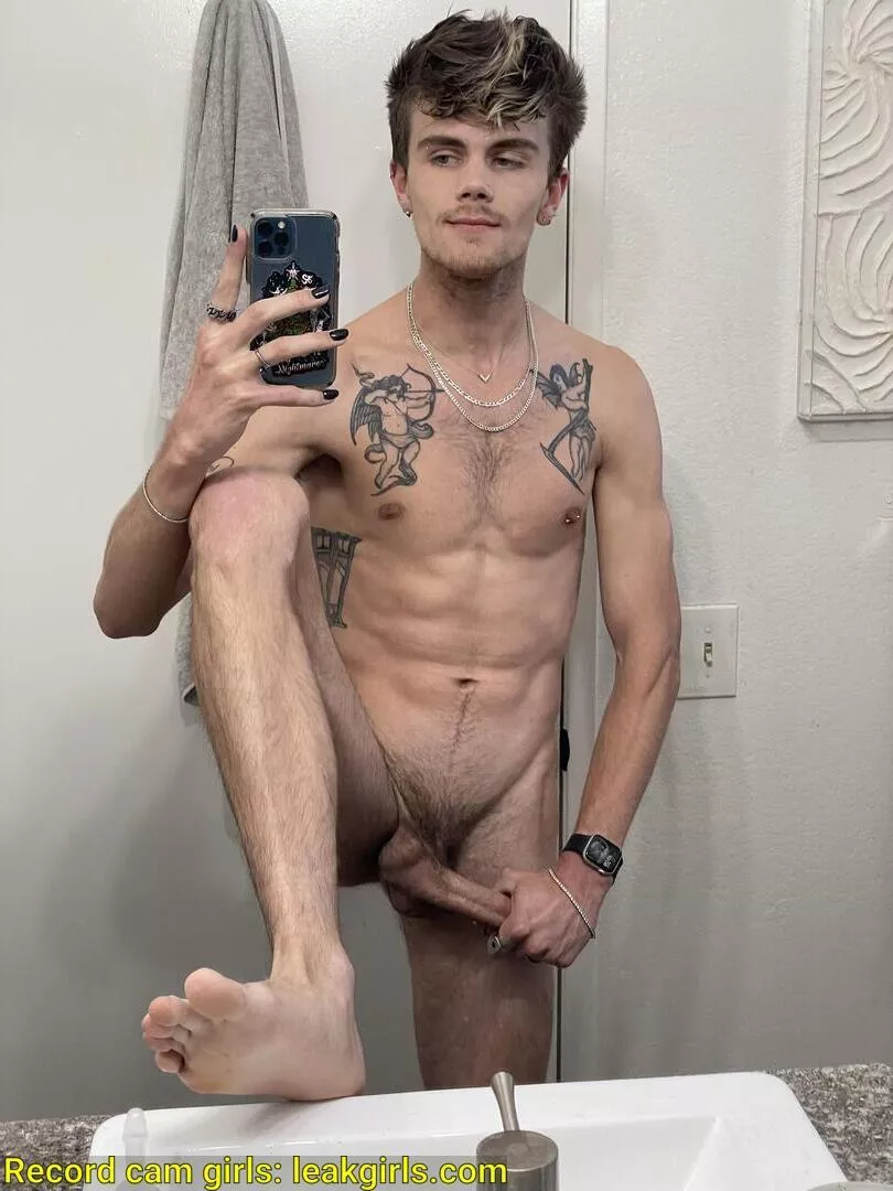 What’re you lickijg first? posted by Ok-Cause3599