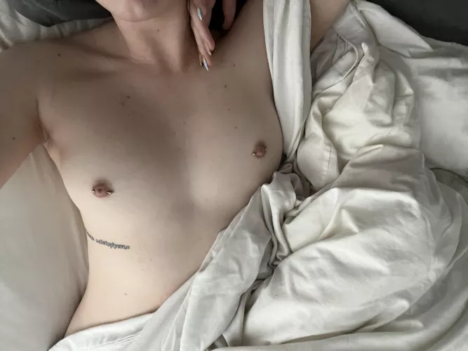 What’re you thinking about? 😈 by SpicyScarlet0