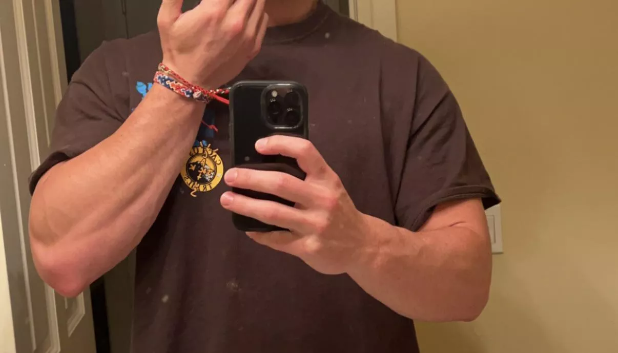 What’s better hands or forearms? posted by TDlickerss