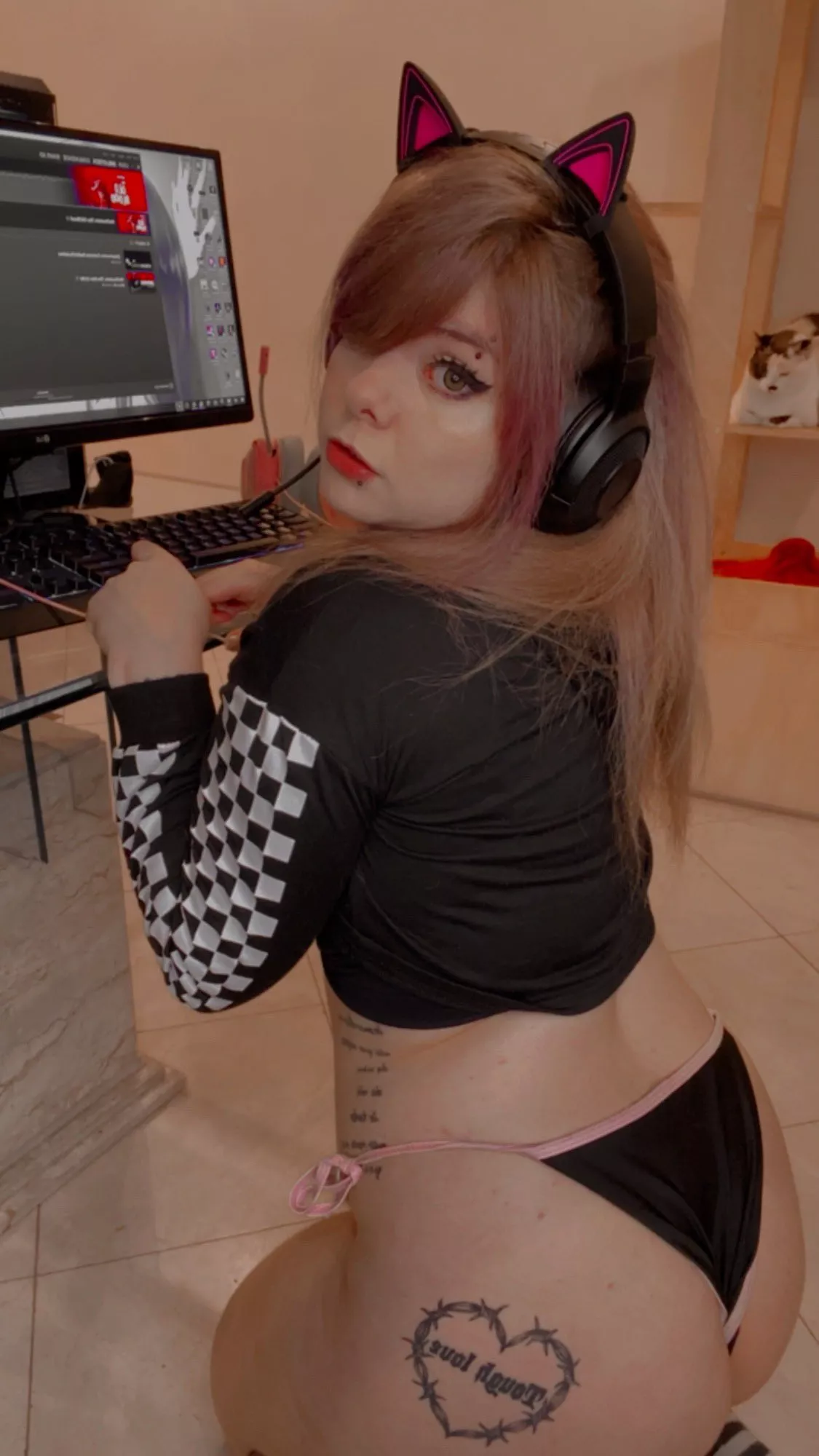 What's for dinner and why isn't me? posted by Misskikiyou