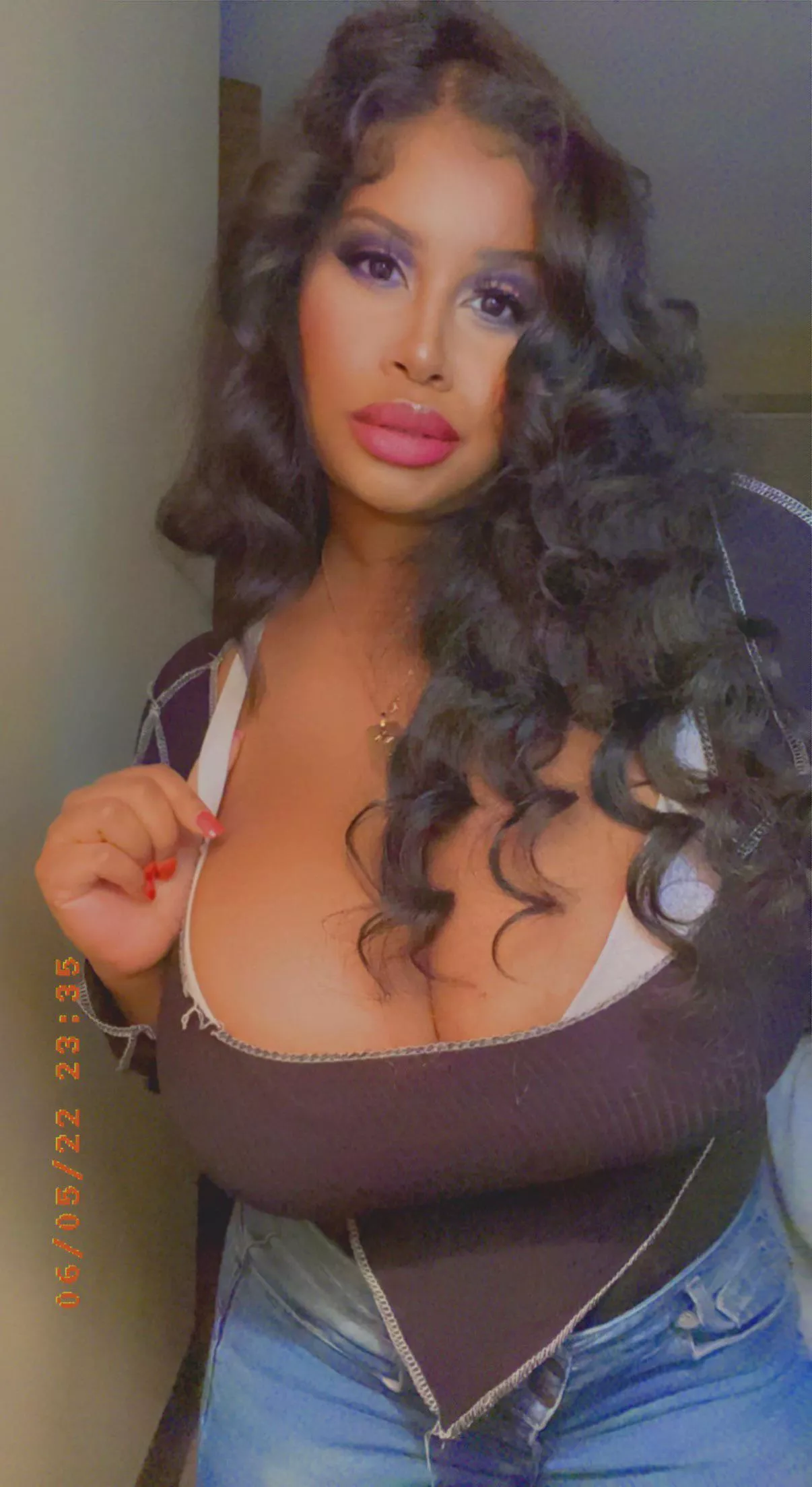 What’s your favorite part of a woman ? I’m curious to know :) posted by serveyourqueen