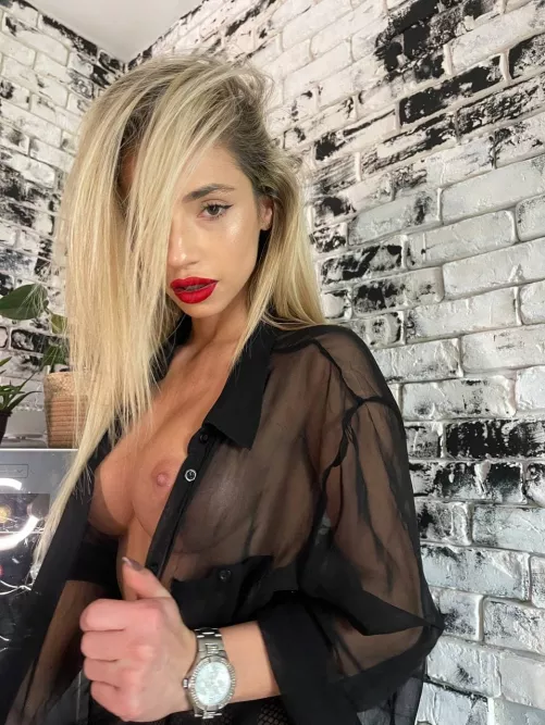 When im alone, i allways took pics to post on reddit by cutie247