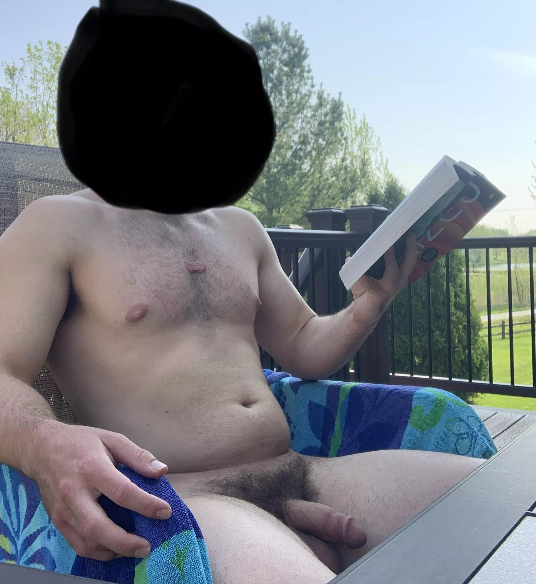 When it’s this hot, no real reason not to go bare. Love to read outside in the summer heat! posted by NatureGuy2