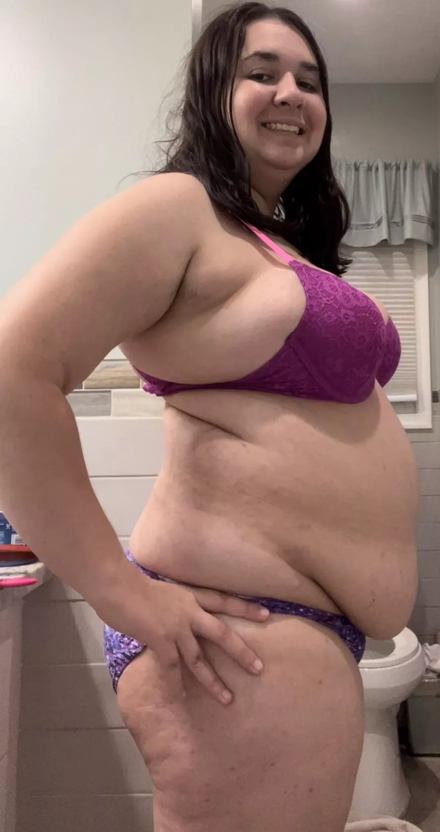 When you eat a little too good and the belly starts to hang posted by ZaraGainer