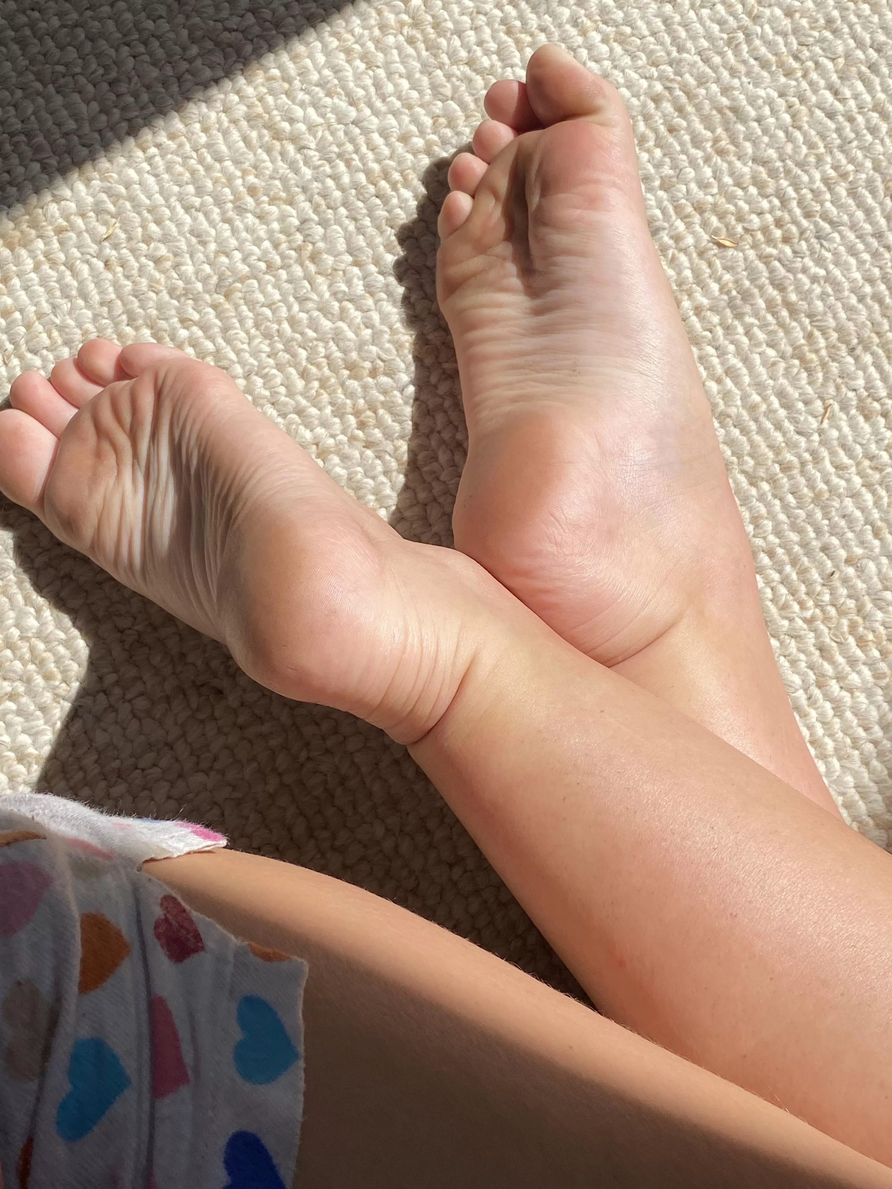 Where are all my wrinkle lovers? DM me 😘 posted by theslump12