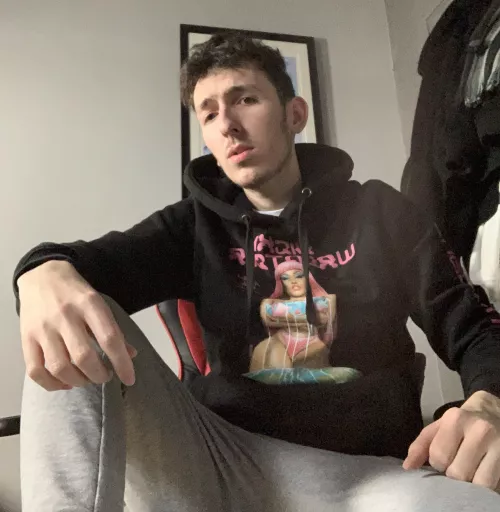 Where my barbz at? 🏳️‍🌈 by FALLENM3RCYTTV