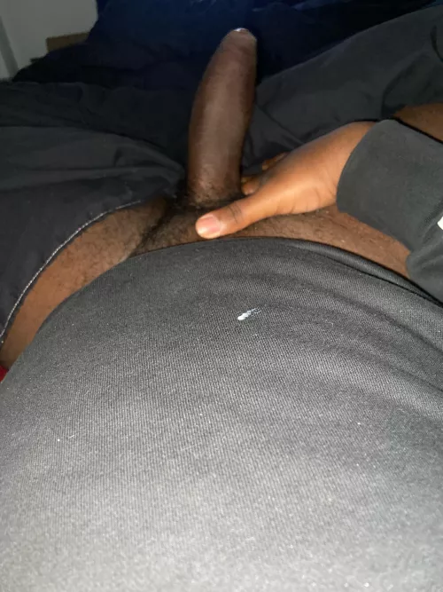 Where the thick boys at? Hmu if you wanna help me bust by fatmeat11