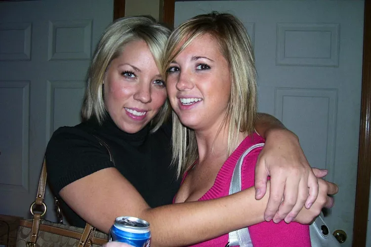 which blonde? by BlackStarData